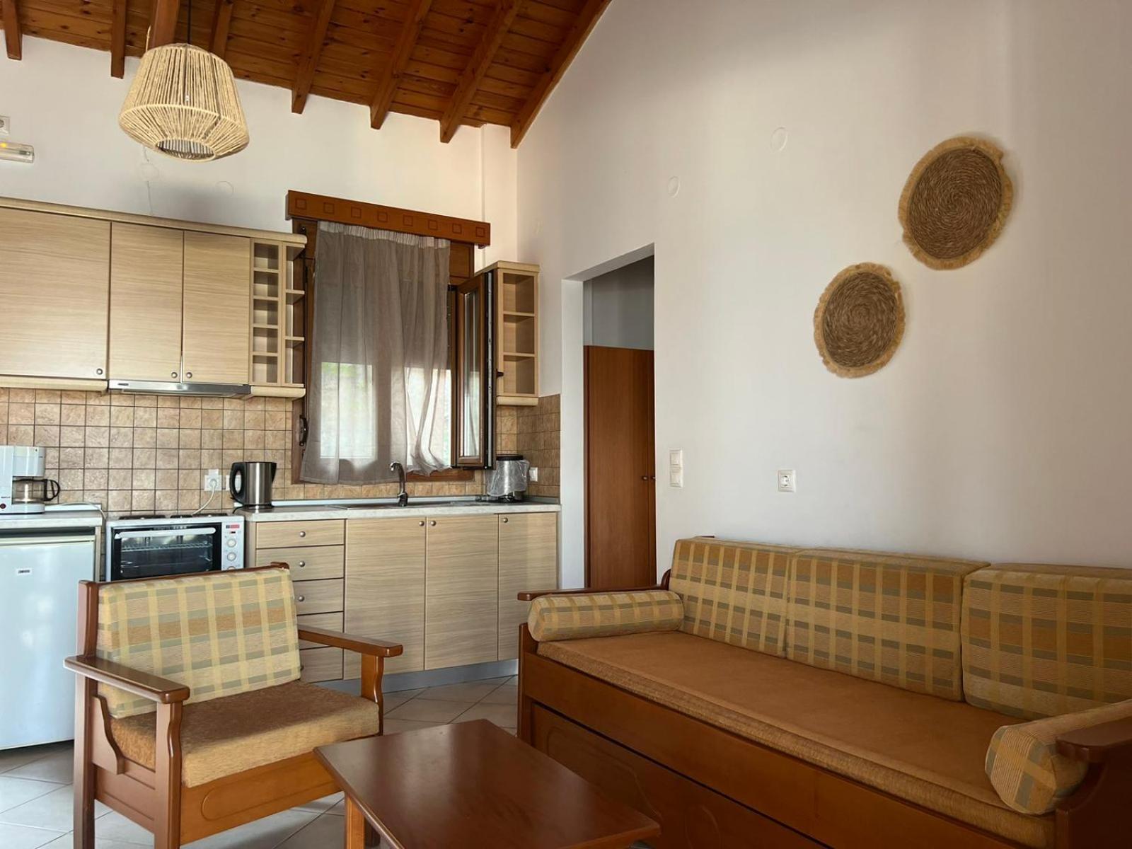Nereides Seaside Apartment *